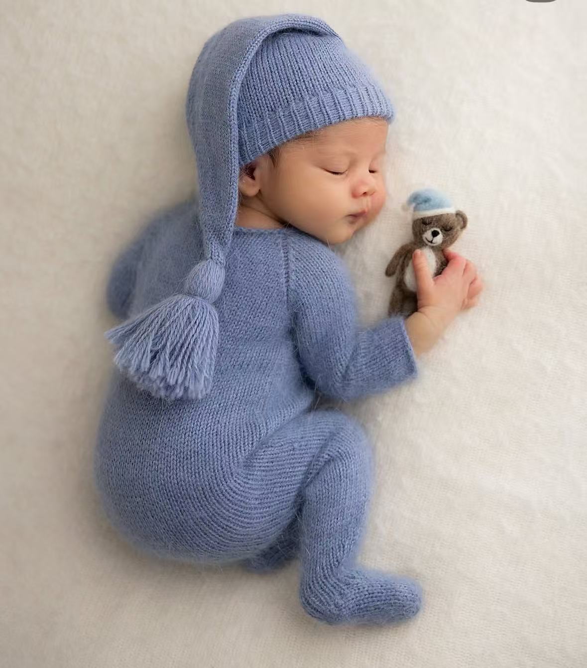 Infant Photography Props Outfit - ชุดเสื้อผ้าถักสำหรับเด็กทารกแรกเกิด พร้อมหมวก, อุปกรณ์ประกอบฉากสำหรับถ่ายภาพทารก, ชุดสองชิ้นเนื้อนุ่มและอบอุ่น, ของขวัญสำหรับงานฉลองก่อนคลอด, เหมาะสำหรับเด็กอายุ